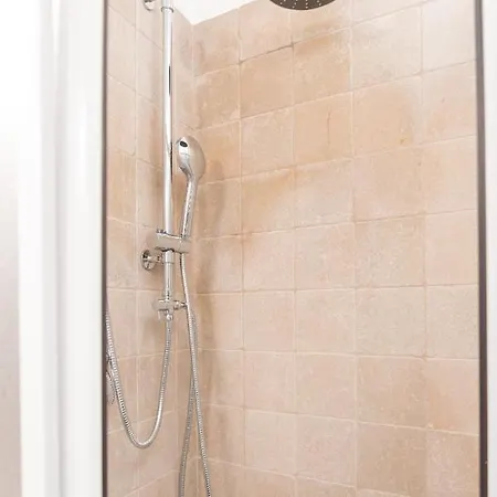 بيت للعطل White House Flats &