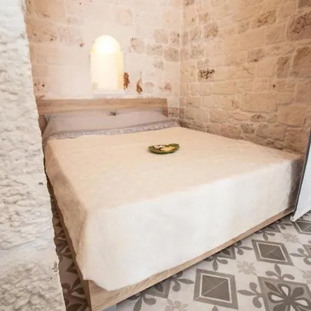 White House Flats & Ostuni