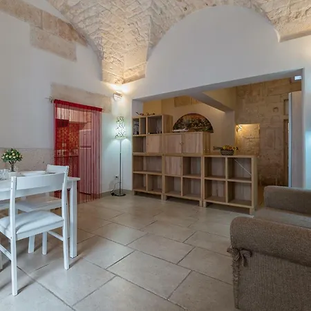 White House Flats & Holiday home Ostuni