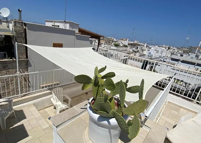 Casa de Férias White House Flats & *